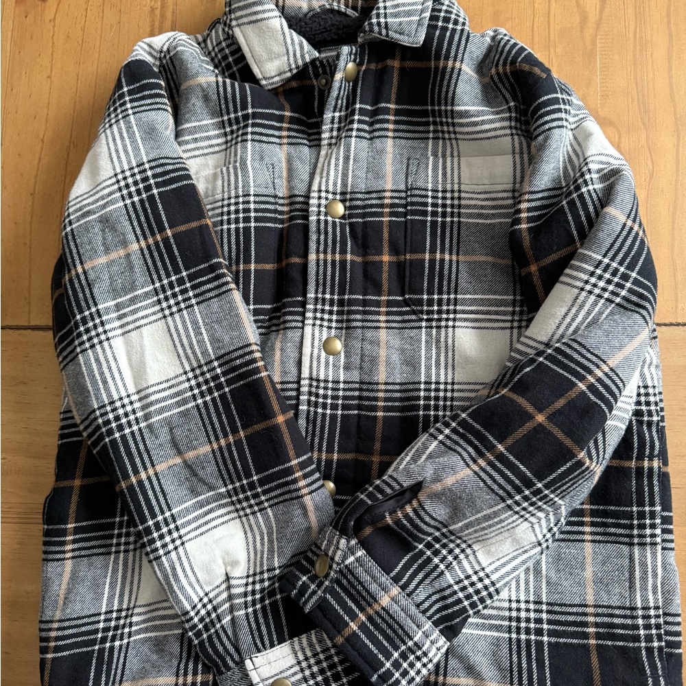 Boys Fleece Lined Plaid Button-Up Jacket (size 10/12)